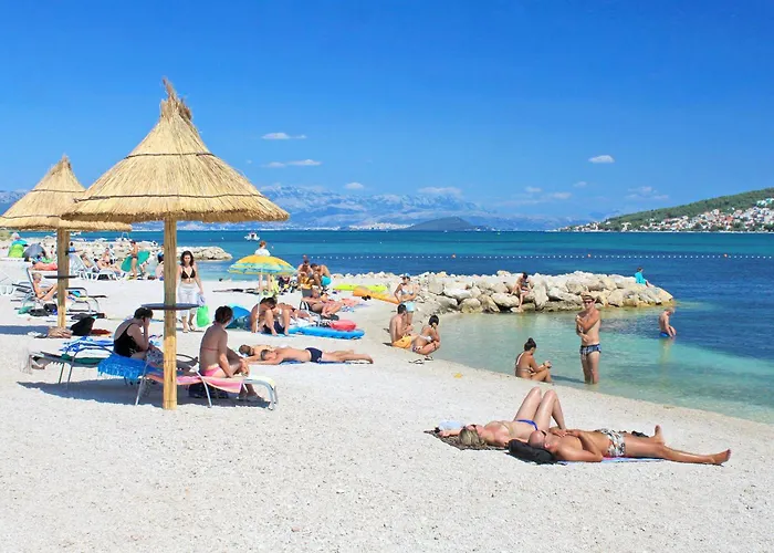 With Parking Space - 2046 Trogir